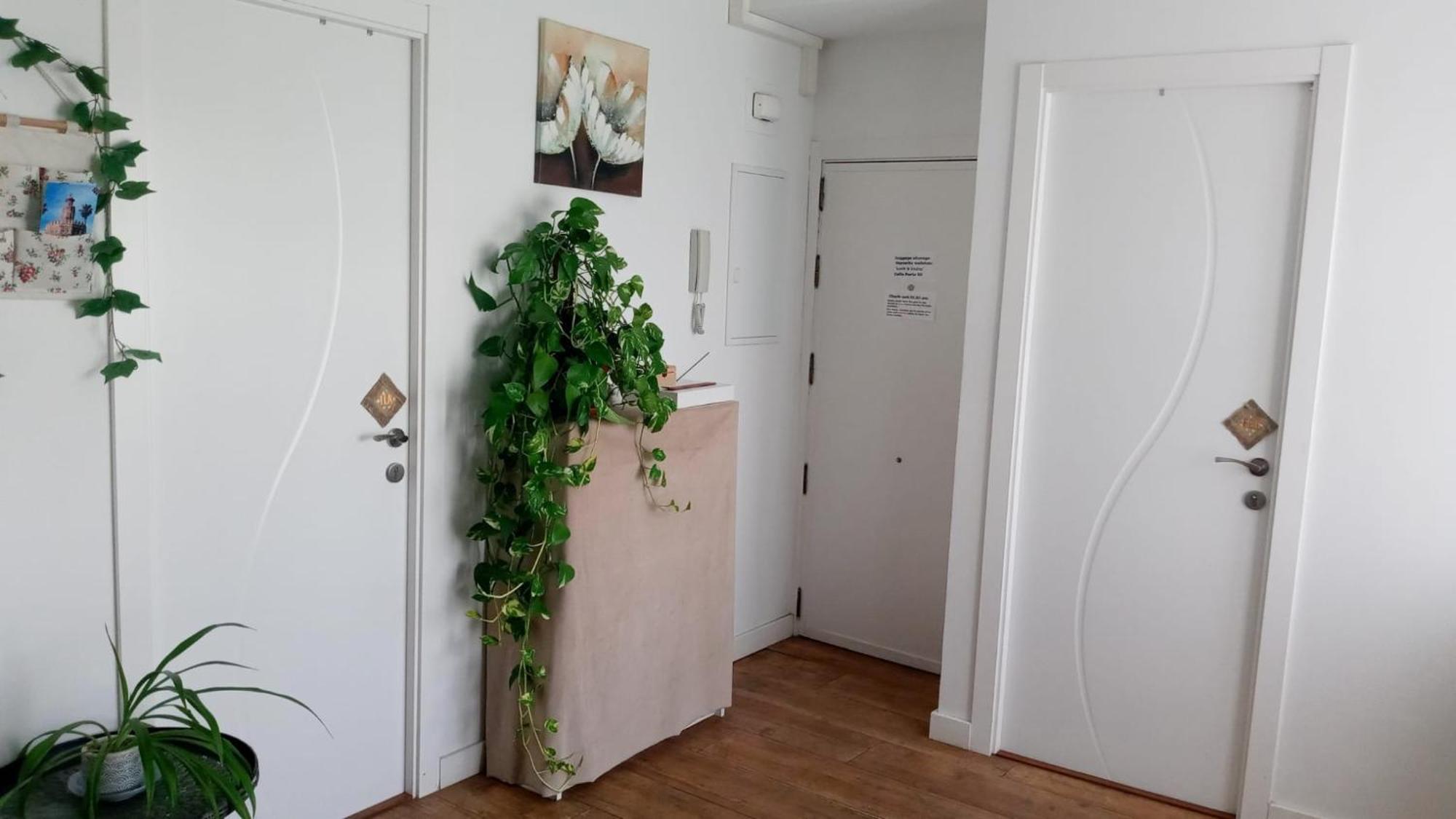 Roberta'S Guest House Севілья Екстер'єр фото